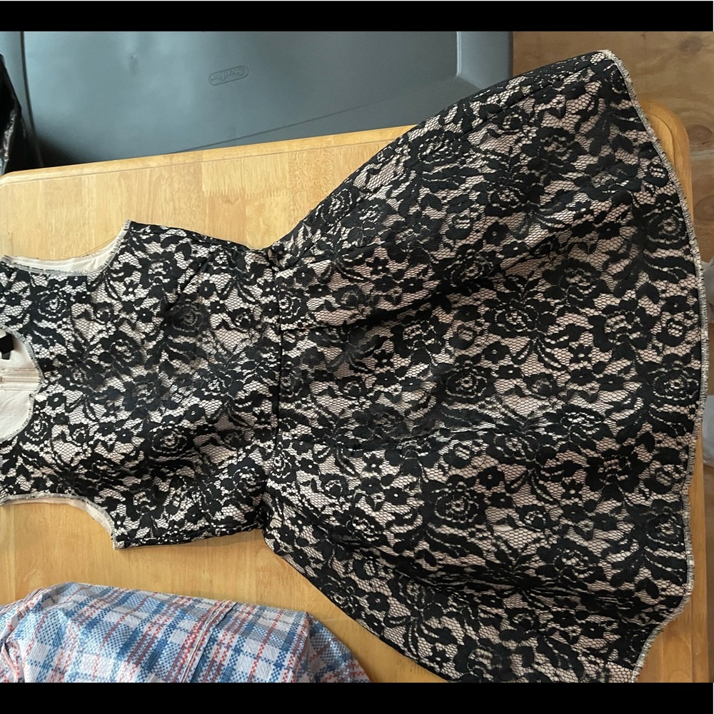 WORN ONCE Lace dress